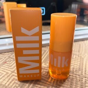 🚨🤍BRAND NEW WITH BOX MILK MAKEUP CLOUD GLOW PRIMER🧡